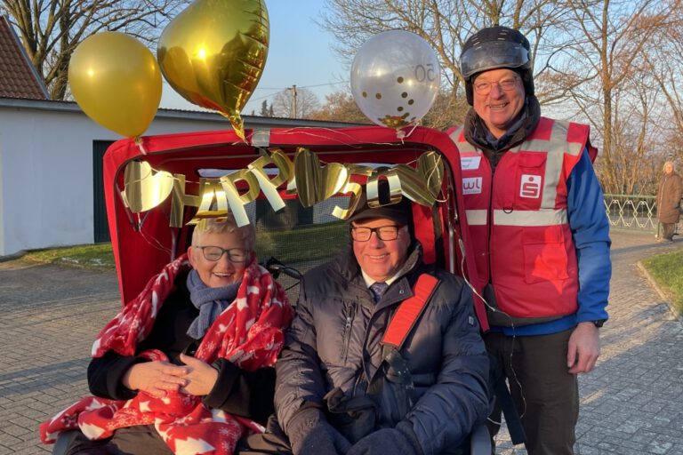 Das Goldene Hochzeitspaar Adomat ist abfahrbereit