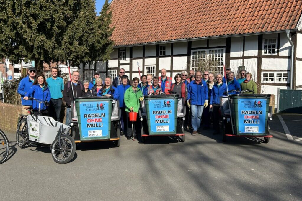 Alle fleißigen Helfer bei der Müllsammelaktion 2025